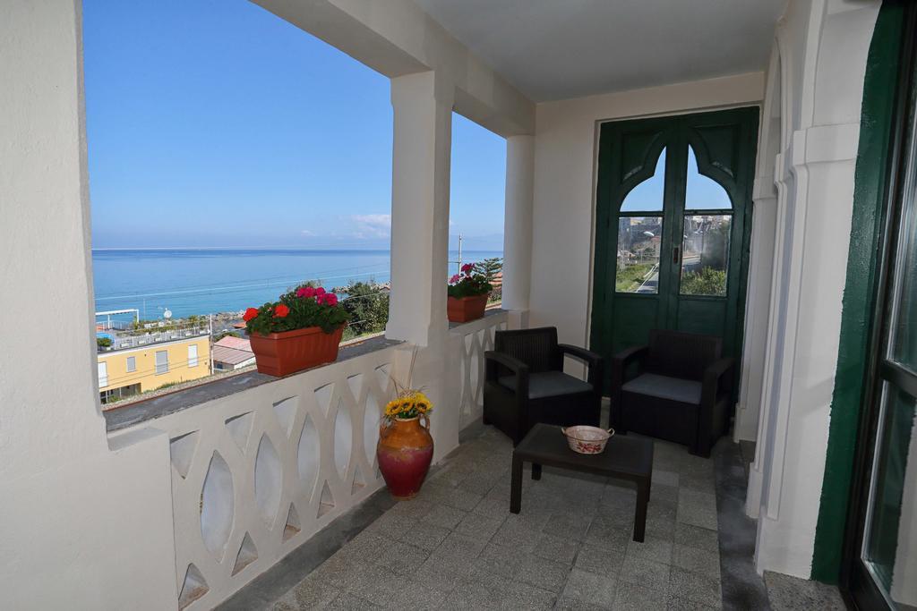 Casale Pettinato Hotel Pizzo  Bagian luar foto